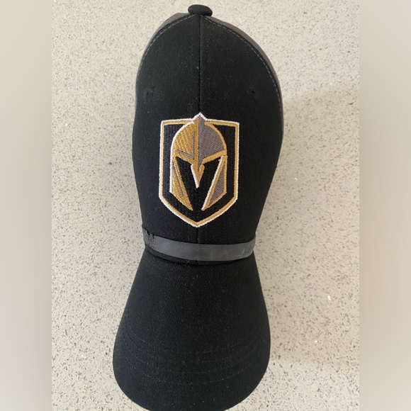 VGK/FIESTA HOTEL : Brand New , Size Xl T-shirt Hat, & Pilsner Combo - Picture 2 of 9